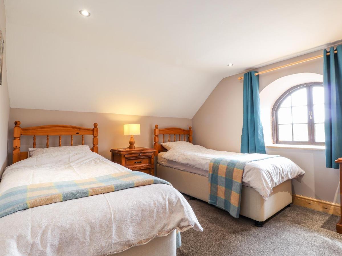 Barn Court Cottage Narberth Ngoại thất bức ảnh